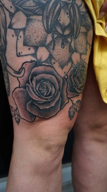 Ruhrpott styleink Tattoo Rosen.jpg