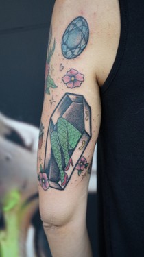 Ruhrpott styleink Tattoo Sarg mit Frauenbeine.jpg