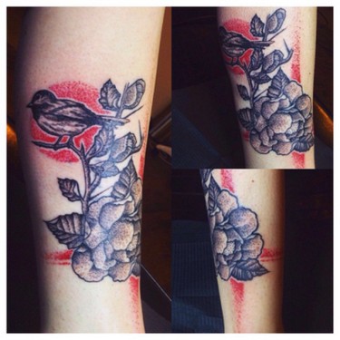 Patryk Tattoo studio Dortmund vegan vogel florales ast blätter.jpg